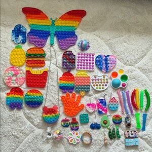“POP IT” FIDGET VARIETY LOT!